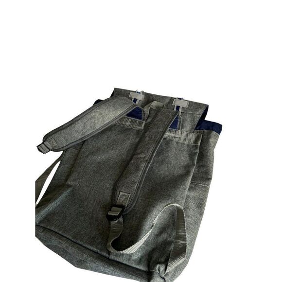 Toronto Blue Jays Gray Backpack With Adjustable Straps & Buckle Closure - Picture 7 of 9